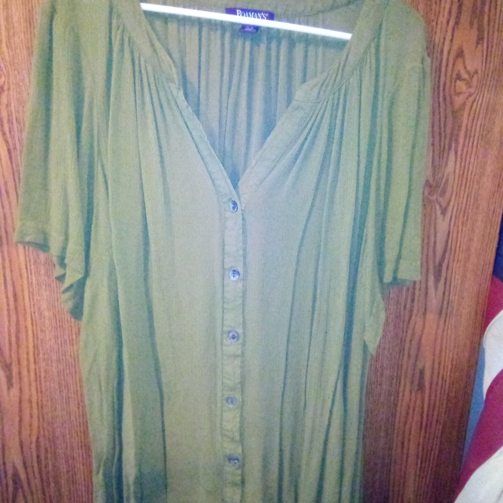 Short sleeve top